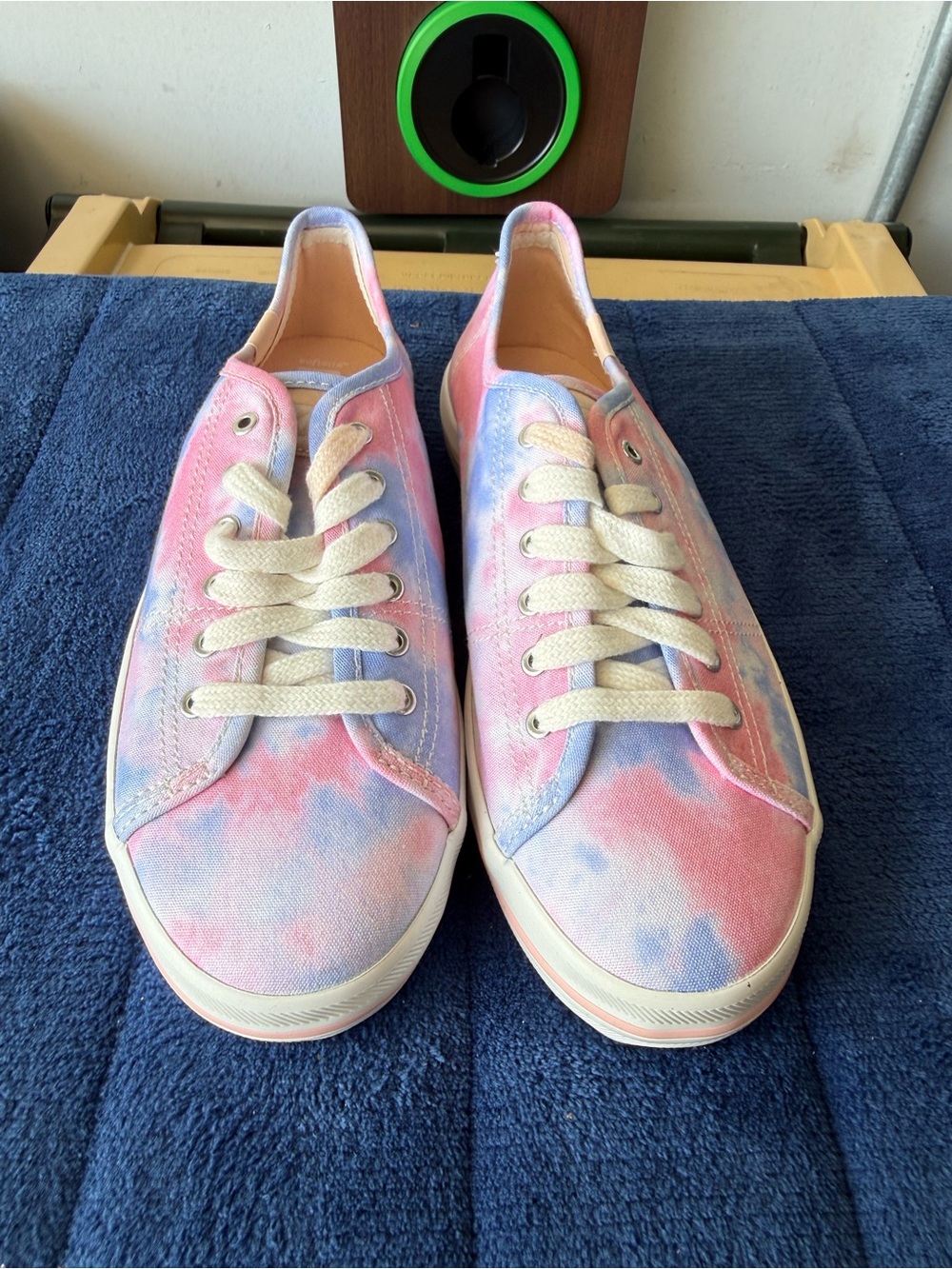 Keds Women's Tie Dye Pink/Blue Canvas Low Top Sneakers Size US 7 / UK 4.5 New - Picture 3 of 7
